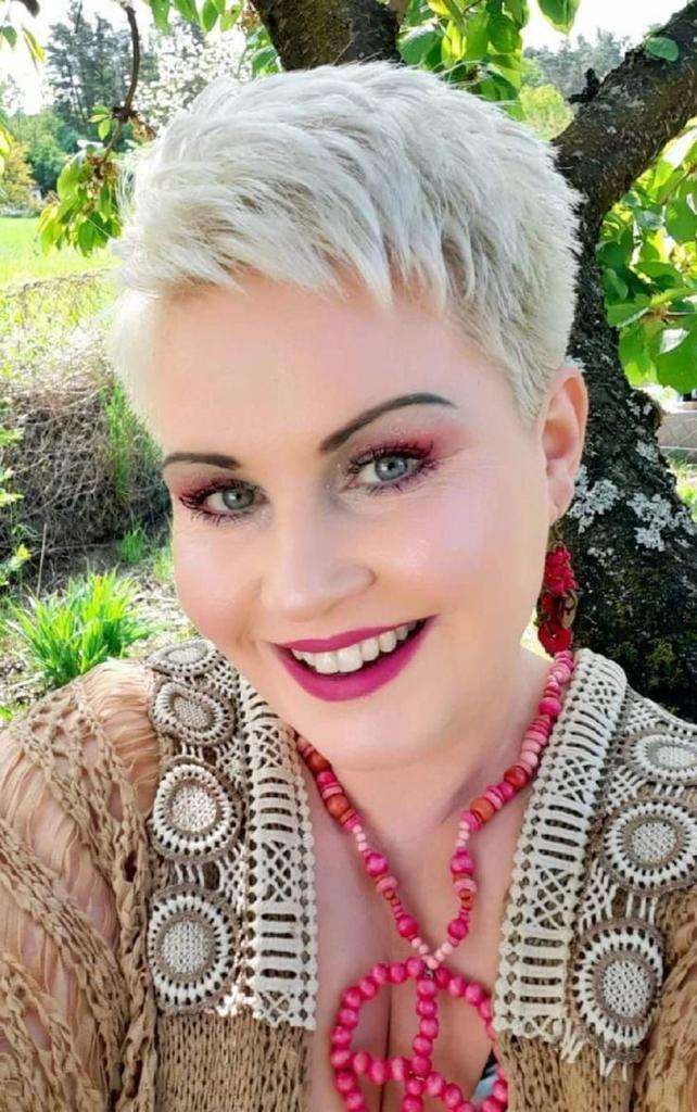 Frisuren 2024 Slim Hair Frauen 50 