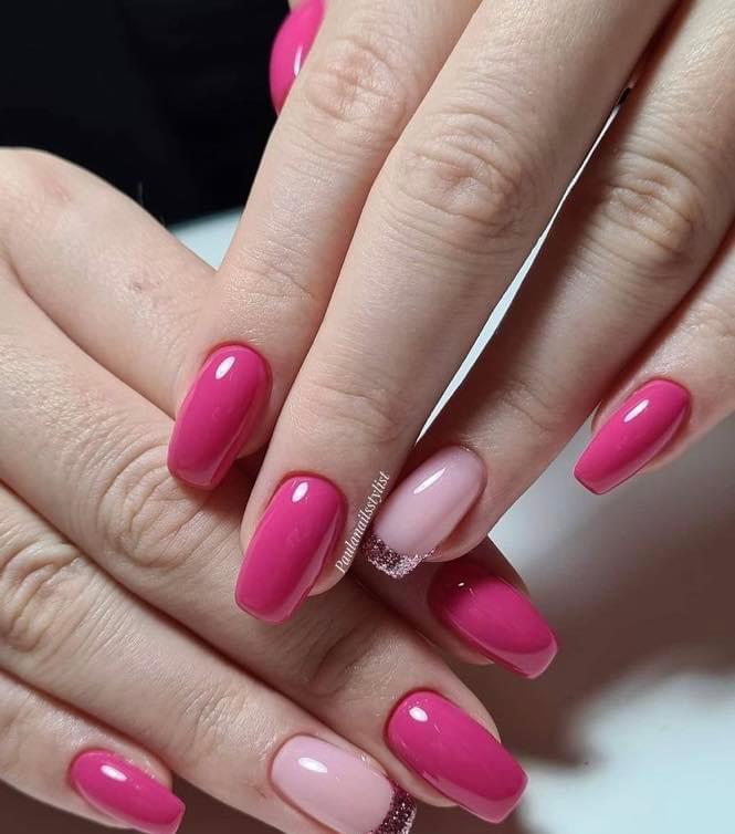Diese 20+ bunten Nageldesigns prägen den Trend 2023