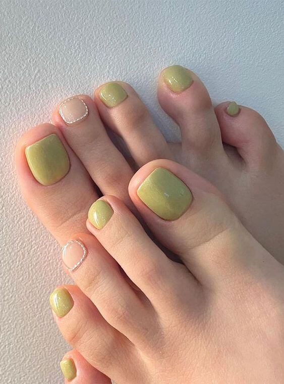 Diese 23 schönen Fußnageldesigns von 2023 sollten Sie sich nicht entgehen lassen.