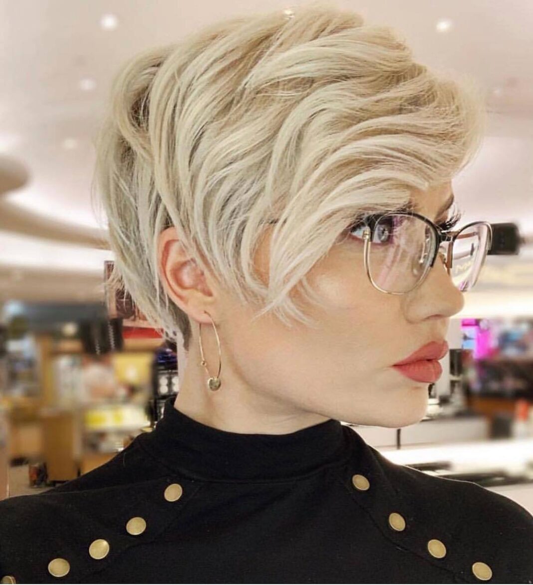 15 Blonde kurze mittelgroße Inspirationsideen