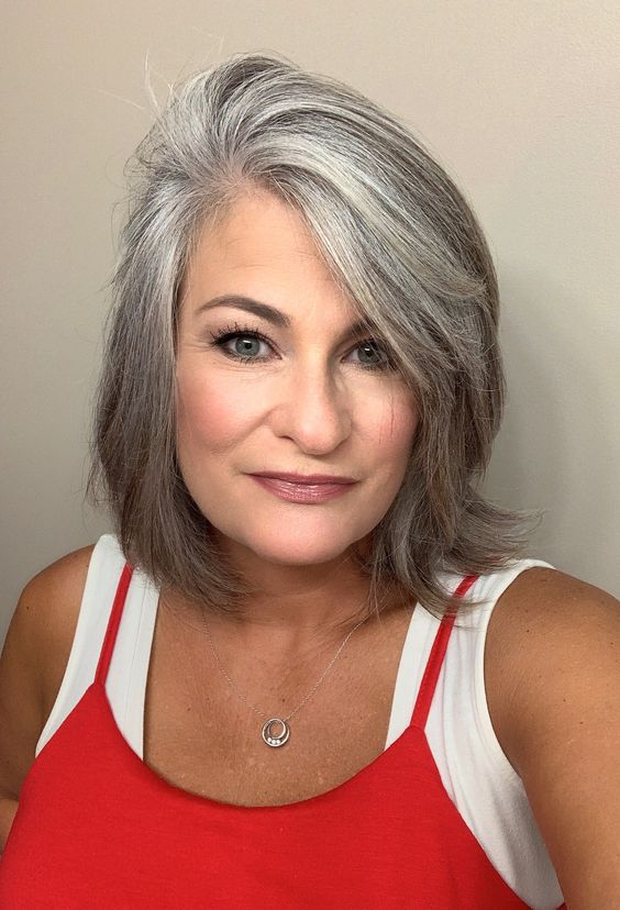 Bob- und Lob-Haarschnitte für Frauen über 50