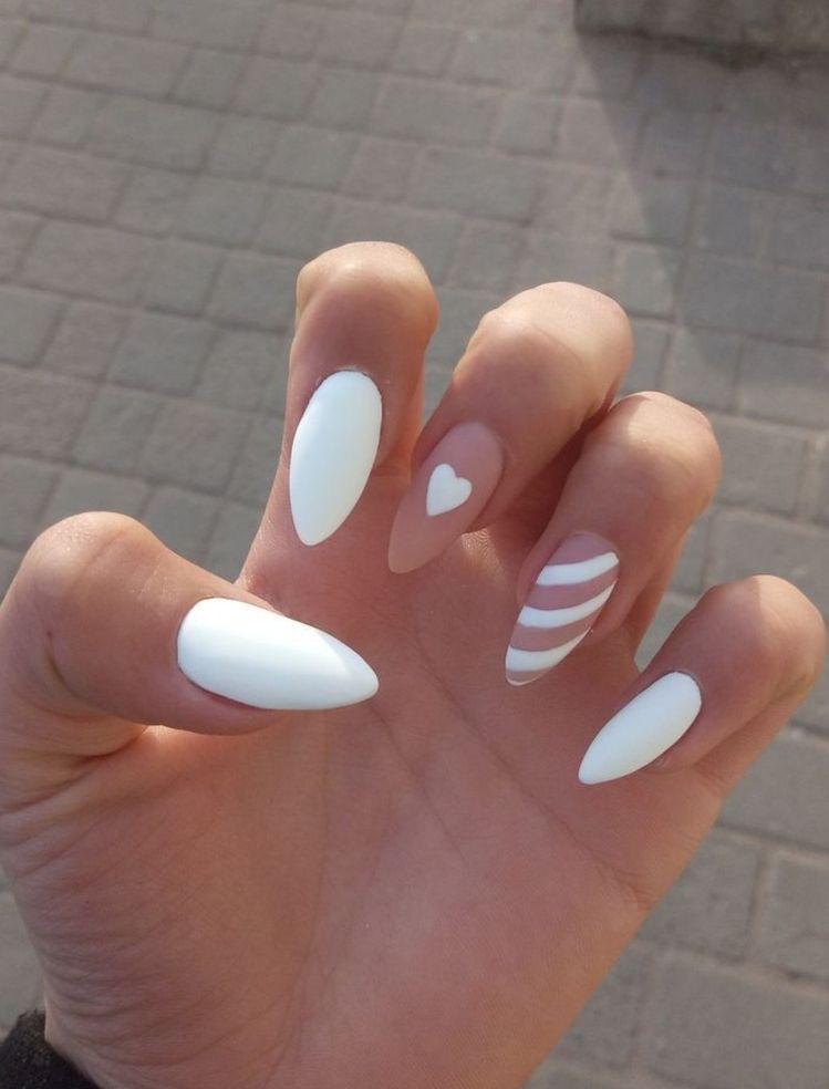 Nagelmodelle, die Sie für die 20 besten Maniküren organisieren können, die im Dunkeln leuchten