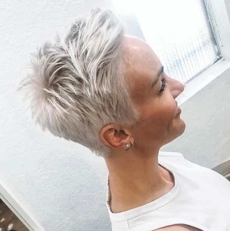 Beste und neueste Haarschnitte für Frauen