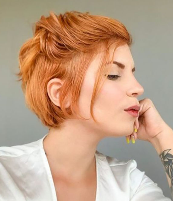 Schöne kurze Abschnitte mit Kupferfarbe