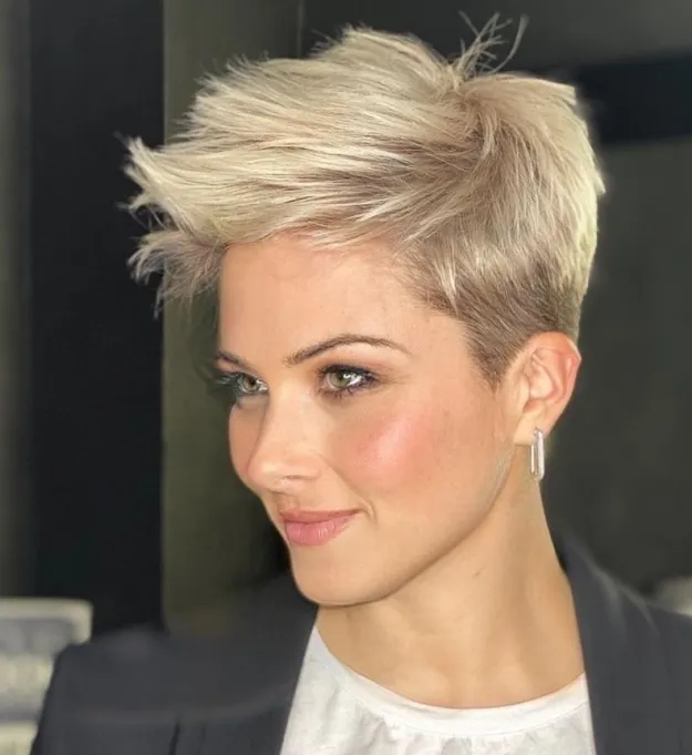 Super und stilvoll: 20 Kurzhaarfrisuren in trendigem Aschblond!
