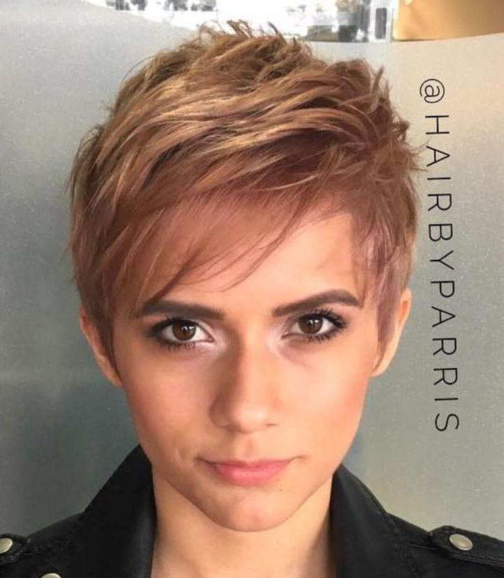 Haar Models für Frauen, die einen neuen Stil schaffen möchten