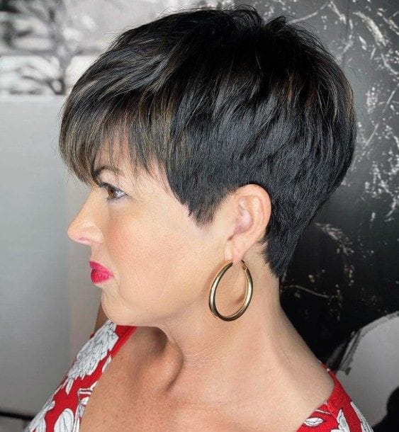 Haar Models für Frauen, die einen neuen Stil schaffen möchten