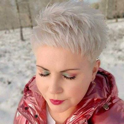 Diese weiblichen Frisuren sind schön und passen einfach zu jeder Frau
