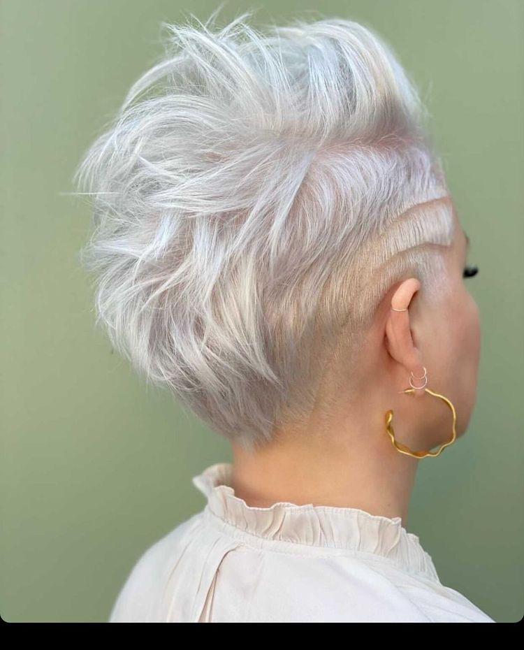 Schau Dir diese 13 Kurzhaarfrisuren an! Sind diese coolen Kurzhaarfrisuren vielleicht etwas für Dich?