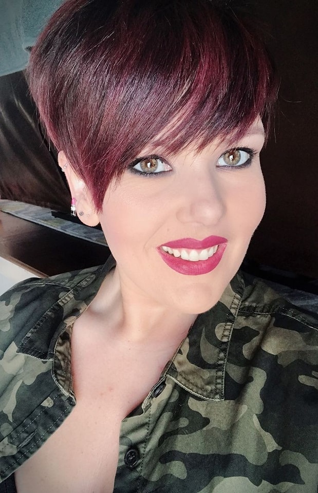 Entdecken Sie die heißesten Acronyme und lebhaftesten Farben.