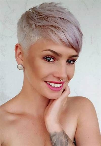 Stilvolle Kurzhaarfrisuren für jedes Alter, ab 30!