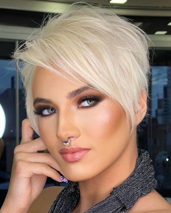 Stilvolle Kurzhaarfrisuren für jedes Alter, ab 30!