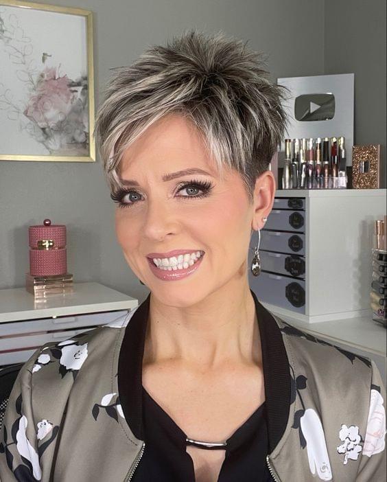 15 kurze Haarschnitte, die Sie für das neue Jahr inspirieren