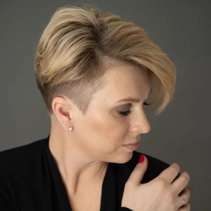 Der Kurzhaarschnitt mit Pony