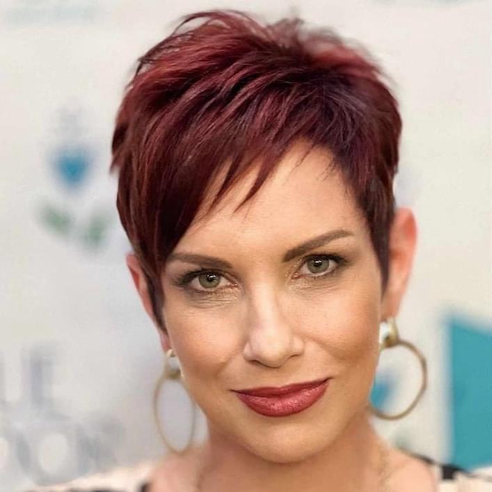 Frisuren 2025 für Frauen ab 50 Kurz oder lang? Die Qual der Wahl!