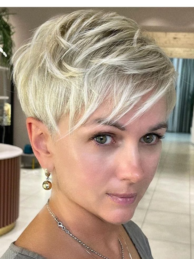 Bereit, bei besonderen Anlässen zu strahlen? Diese Frisuren sind deine Geheimwaffe für den perfekten Auftritt!