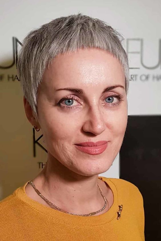 20 schmeichelhafteste Frisuren für dünnes Haar