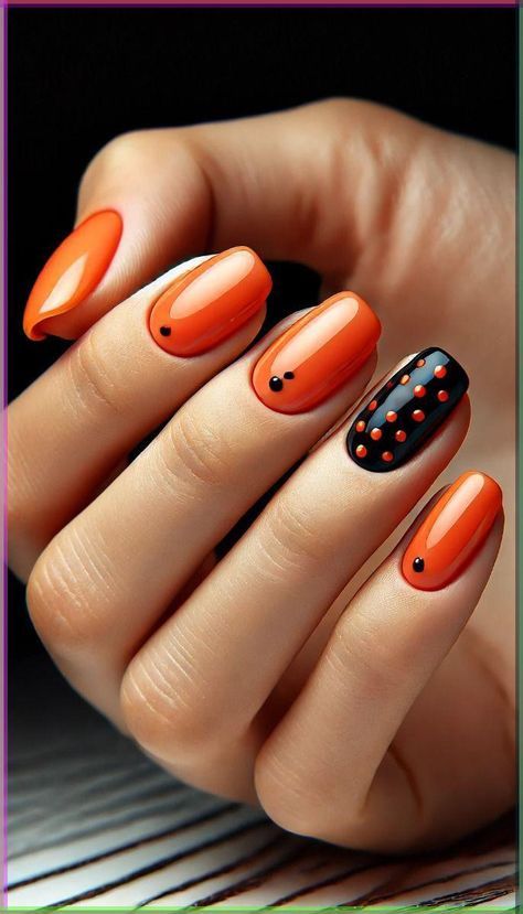 Glänzendes Nageldesign in verbranntem Orange und Braun