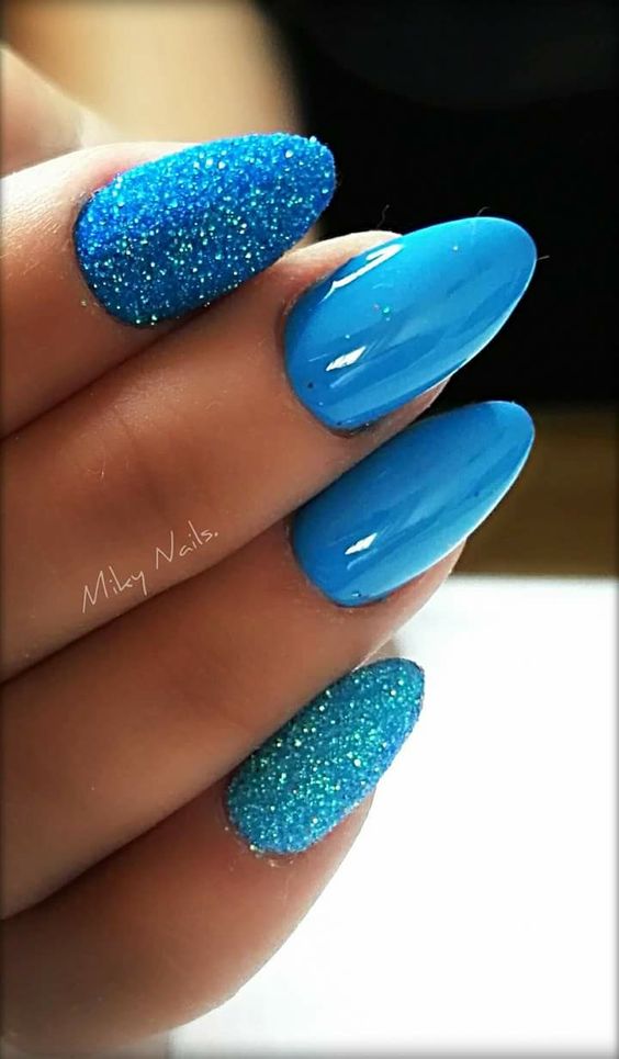 Malvenfarben mit Glitter