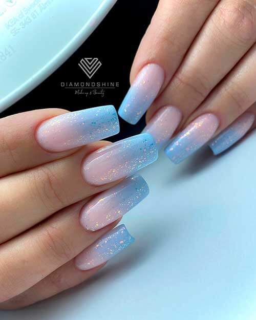 Klassisches französisches Nageldesign