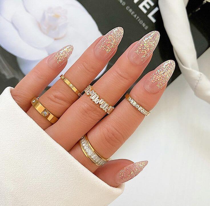 Süße Herbst-Nagel-Short-Designs mit Kürbis
